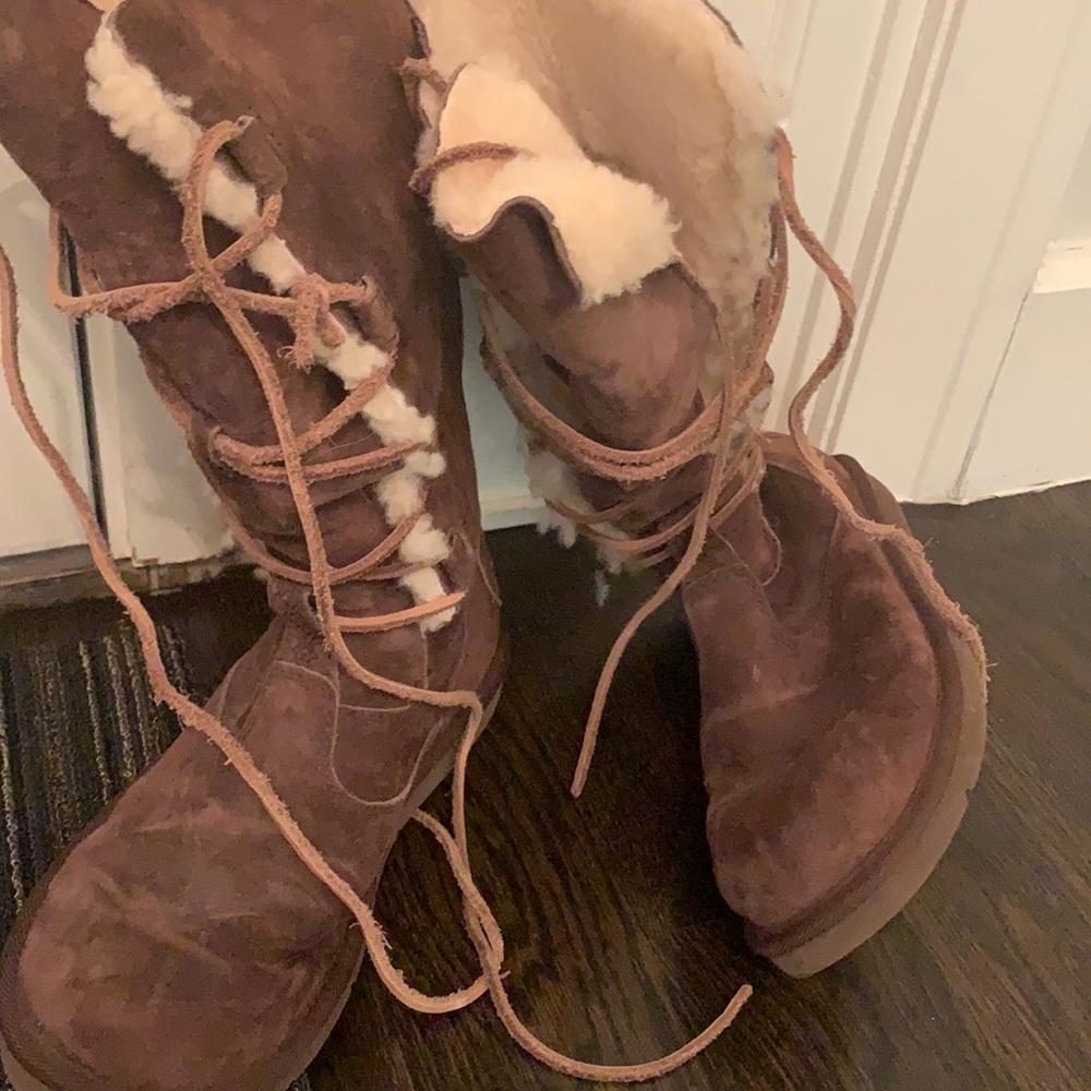 UGG women brown suede boots size USA 8